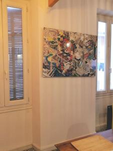 plein coeur du quartier du Panier . Chaleureux T2.