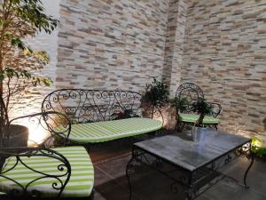 Cheerful 3 bedroom town house with garage free parking inside or outside with back yard and roof