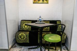 MAMBA HOTEL - готель в укритті