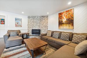 Two-Bedroom Apartment room in Tannhauser 116