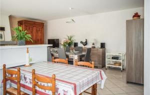 Maisons de vacances Amazing home in Evran with 3 Bedrooms and WiFi : photos des chambres