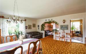 3 Bedroom Nice Home In Kalv