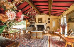 Maisons de vacances Cozy Home In Saint-vivien-de-medoc With Wifi : photos des chambres