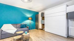 Appartements HOMEY HELSINKI - Hyper centre - Proche Geneve - Terrasse privee - Wifi & Netflix : photos des chambres