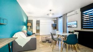 Appartements HOMEY HELSINKI - Hyper centre - Proche Geneve - Terrasse privee - Wifi & Netflix : photos des chambres