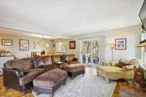 The Royal Escape Duplex - Summit Medical Center Heliport