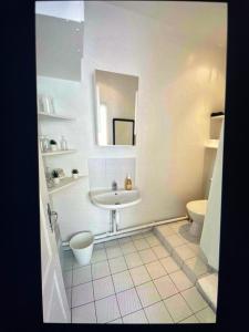 Cute one bedroom in Le Marais