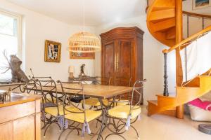 Belle maison contemporaine avec piscine