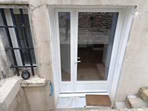 Mettez vous au vert près du château de Vaux le Vicomte en sous sol semi enterré