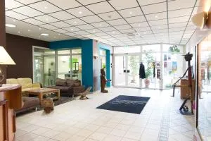 Logis Hôtel de France restaurant le Lucullus - 蒙莫里永