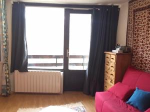 Studio cosy à Risoul 1850 - 4 couchages, pied des pistes, parking, balcon - FR-1-330-543