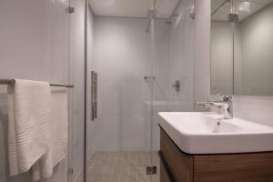 2209 Oceans Apartment - by Stay in Umhlanga