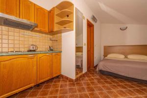 Apartments in Crikvenica 43070