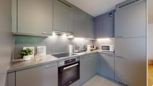 Sublime contemporary apartment in the city centre