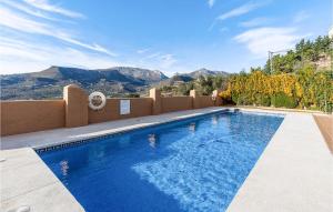 Awesome Apartment In Alcaucín With Wifi