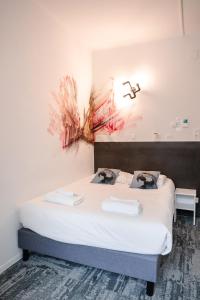 Hotels Hotel des Arts - Centre Cathedrale : Petite Chambre Double