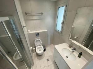 McKenzie 2 bedrooms Seaview Residence