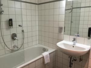 BinderS Budget City-Mountain Hotel