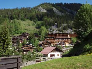 Appartements Appartement La Clusaz, 2 pieces, 4 personnes - FR-1-437-23 : Appartement (4 Adultes)