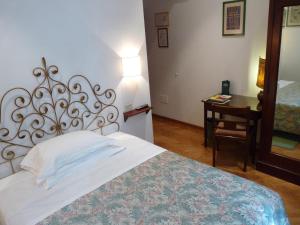 Single Room with Bathroom
