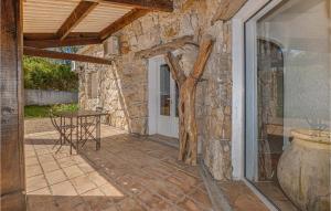 Maisons de vacances Gorgeous Home In Figari : photos des chambres