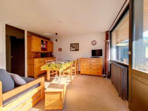 Appartement lumineux 2 P - Ski aux pieds - Balcon - 6 pers - Wifi - FR-1-344-1045