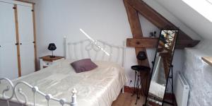 Maisons de vacances Charming 2-Bed Cottage within Barn in Merinchal : photos des chambres