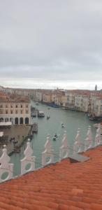 LARGE TOP 3 ROOMS FLAT CENTRAL RIALTO