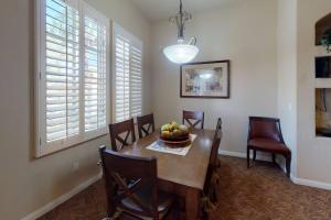 LV102 Upstairs 1 Bedroom Legacy Villas Delight