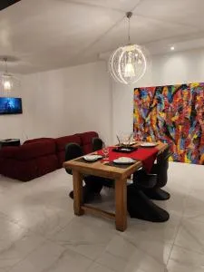 Maison face à l'abbaye d'Hautvillers - 2 bedrooms 2 Bathrooms, parking - Champillon