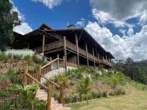 Casa de luxo em Monte Verde - إيتابيفا