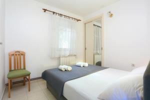 Three-Bedroom Apartment with Terrace room in Apartments and rooms with parking space Marina Trogir - 5953