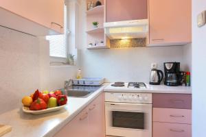 Apartments and rooms with parking space Marina, Trogir - 5953