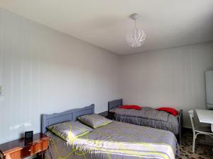 Maisons de vacances Maison Jullouville, 3 pieces, 5 personnes - FR-1-361-334 : photos des chambres