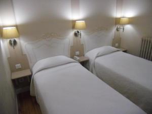 Twin Room room in Hotel Majestic