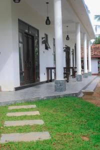 Eden Roc Guest Inn