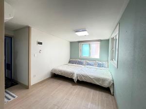 Twin Rabbit Guesthouse