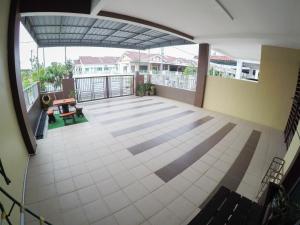 D HOMESTAY SERI ISKANDAR