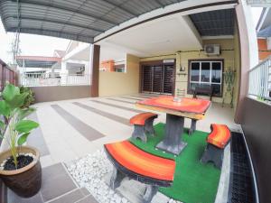D HOMESTAY SERI ISKANDAR