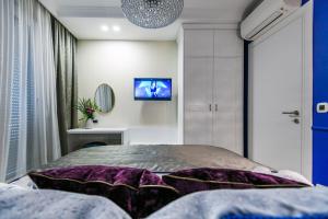 DiVine Luxury Apartment Blue