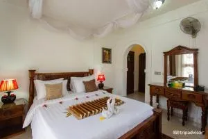 Al-Minar Hotel - Saadani