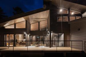 Hakuba Aurora Chalet by Jade Group - 5hvězdičkové hotely ve městě Hakuba