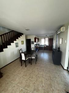 Велика Гардън - Акация 6