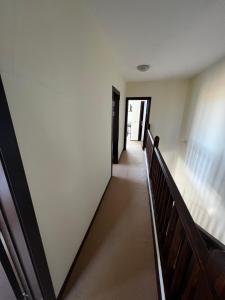 Велика Гардън - Акация 6