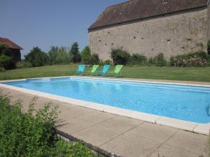 Maisons de vacances Gite la Taniere classe 3 etoiles avec terrasse et piscine : photos des chambres