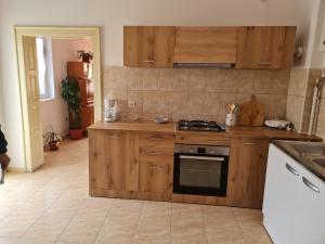 J & J RESIDENCE LIKE HOME