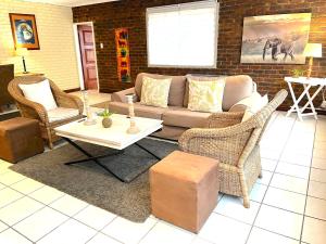 Safari Club Guest Lodge OR Tambo International Airport