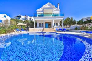 James Pansiyon Blue sea view villas Kaş Peninsula