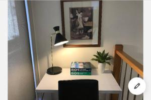 Designbrightcosy townhouse between airport &city