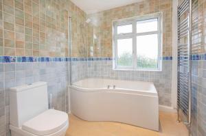 Five Bedroom Holiday House York Centre - Peace house